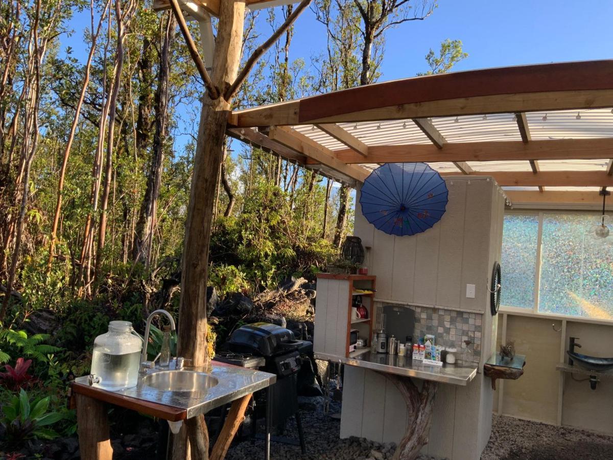 Landhaus Exotic Garden At Amazing Volcano Fissure Mountain View
